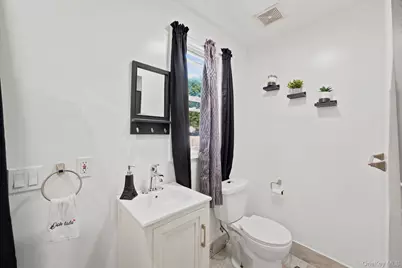 107-27 171st Street, Jamaica, NY 11433 - Photo 13