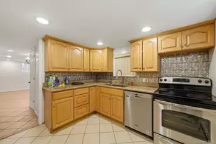 3081 Bevy Pl, Bronx, NY 10465 - Photo 9