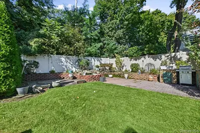 5 1st Place, Garden City, NY 11530 - Photo 35