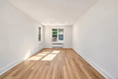 1296 Midland Avenue #L2, Yonkers, NY 10704 - Photo 11