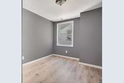 182 Mill Street, Poughkeepsie, NY 12601 - Photo 17