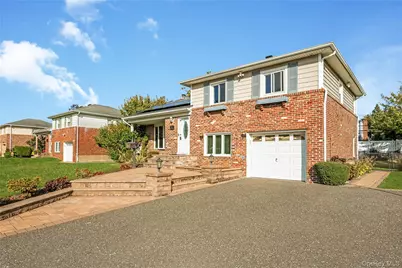 19 Grant Street, Farmingdale, NY 11735 - Photo 3