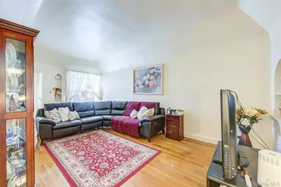 146-31 60th Avenue, Flushing, NY 11355 - Photo 5