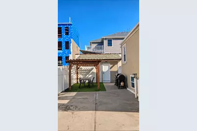 210 Beach 3rd Street, Far Rockaway, NY 11691 - Photo 11