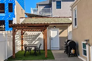 2-10 Beach 3rd St, Far Rockaway, NY 11691 - Photo 11