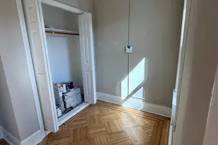 139-15 88th Rd, Jamaica, NY 11435 - Photo 9