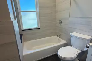139-15 88th Rd, Jamaica, NY 11435 - Photo 5