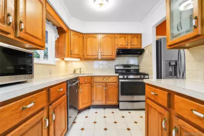 115-33 10th Avenue, College Point, NY 11356 - Photo 7