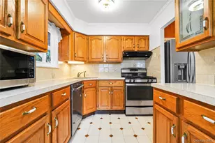 115-33 10th Ave, College Point, NY 11356 - Photo 7