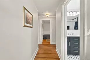 34 General Heath Ave, White Plains, NY 10603 - Photo 35