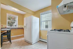 110-43 159th St, Jamaica, NY 11433 - Photo 9
