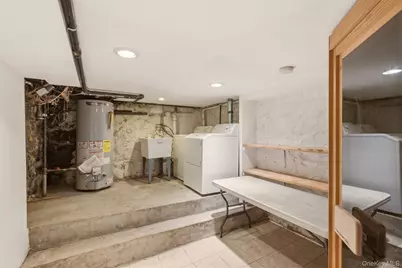 2239 Tiebout Avenue, Bronx, NY 10457 - Photo 17