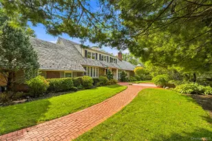 1335 Club Dr, Hewlett, NY 11557 - Photo 3