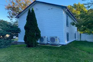 14 Split Cedar, Islandia, NY 11749 - Photo 3