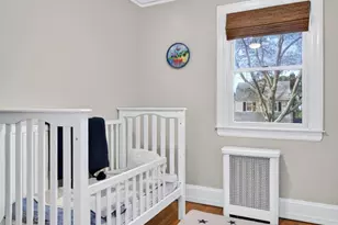 40 Cambridge Ave, Garden City, NY 11530 - Photo 9