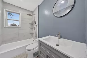 147- 53 Weller Ln, Rosedale, NY 11422 - Photo 13