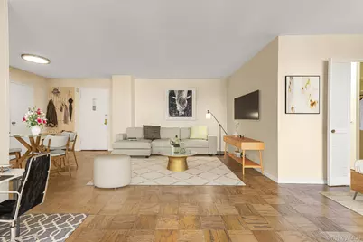 70-25 Yellowstone Boulevard #6A, Forest Hills, NY 11375 - Photo 9