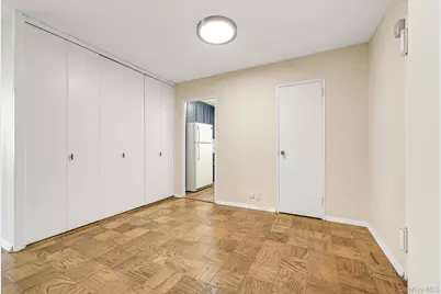 70-25 Yellowstone Boulevard #6A, Forest Hills, NY 11375 - Photo 3