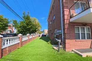 220-03 64th Ave, Oakland Gardens, NY 11364 - Photo 15