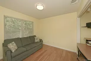 81 C Robinson Ave, Medford, NY 11763 - Photo 17