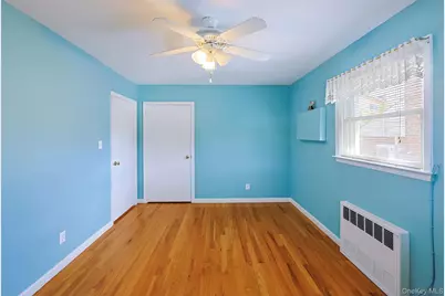 6019 246th Place, Little Neck, NY 11362 - Photo 21