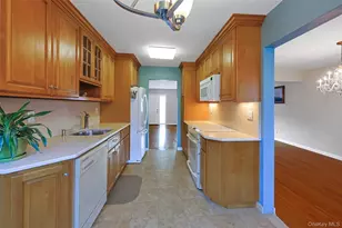 60-19 246th Pl, Little Neck, NY 11362 - Photo 15