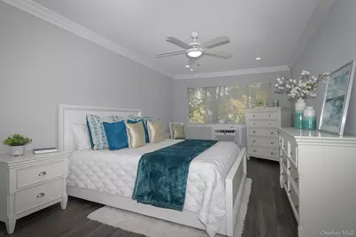 91 South Clinton Avenue #5B, Bay Shore, NY 11706 - Photo 5