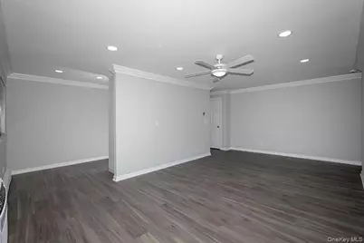401 East Main Street #401-5A, Bay Shore, NY 11706 - Photo 5