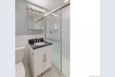 401 East Main Street #401-5A, Bay Shore, NY 11706 - Photo 7