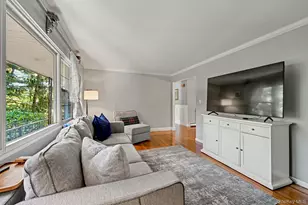 3235 Lincoln Dr, Mohegan Lake, NY 10547 - Photo 5