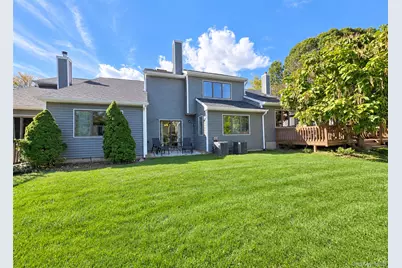 46 Jeremy Circle, Nesconset, NY 11767 - Photo 3
