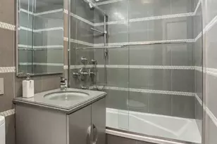 400 E 54th St, New York, NY 10022 - Photo 9