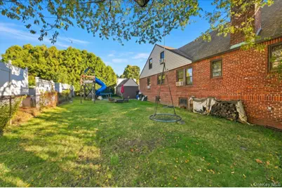 196 Hillside Avenue, Yonkers, NY 10703 - Photo 27
