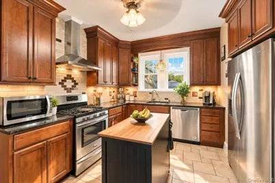 196 Hillside Avenue, Yonkers, NY 10703 - Photo 7