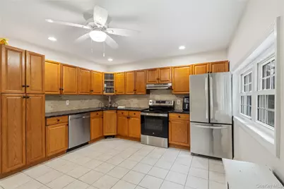 72 Daly Road, East Northport, NY 11731 - Photo 9