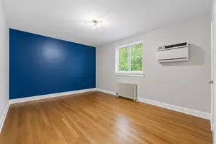 70-45B 260th St, Glen Oaks, NY 11004 - Photo 13
