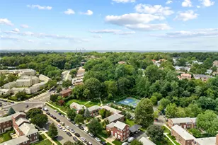 70-45B 260th St, Glen Oaks, NY 11004 - Photo 27