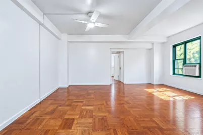 1651 Metropolitan Avenue #5H, Bronx, NY 10462 - Photo 9