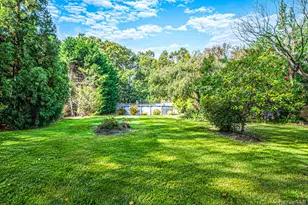 6 Wyandanch Blvd, Smithtown, NY 11787 - Photo 11