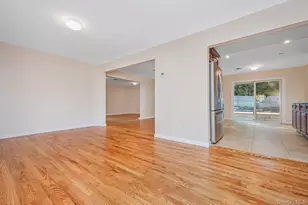 59 Hunter Ln, Centereach, NY 11720 - Photo 5