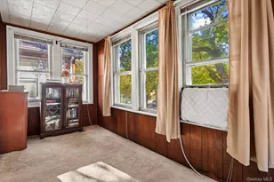 70-06 67th St, Glendale, NY 11385 - Photo 27