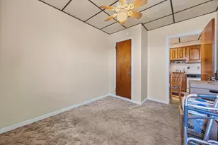 70-06 67th St, Glendale, NY 11385 - Photo 33