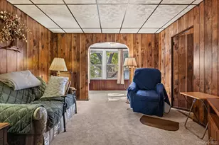 70-06 67th St, Glendale, NY 11385 - Photo 23