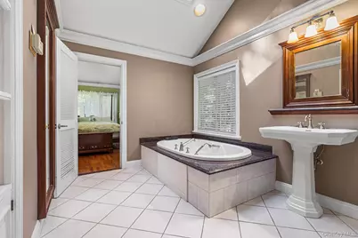 27 Willoughby Path, East Northport, NY 11731 - Photo 13