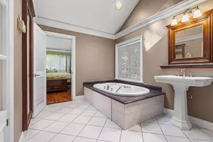 27 Willoughby Path, East Northport, NY 11731 - Photo 13