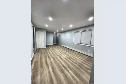 9714 130th Street, Richmond Hill, NY 11419 - Photo 3