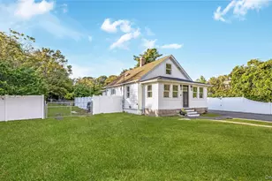56 Orchard Rd, Patchogue, NY 11772 - Photo 5