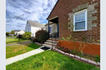15316 132nd Avenue, Springfield Gardens, NY 11434 - Photo 3