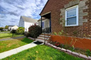 153-16 132nd Ave, Springfield Gardens, NY 11434 - Photo 3