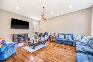 1 Westover Ct, Shoreham, NY 11786 - Photo 11